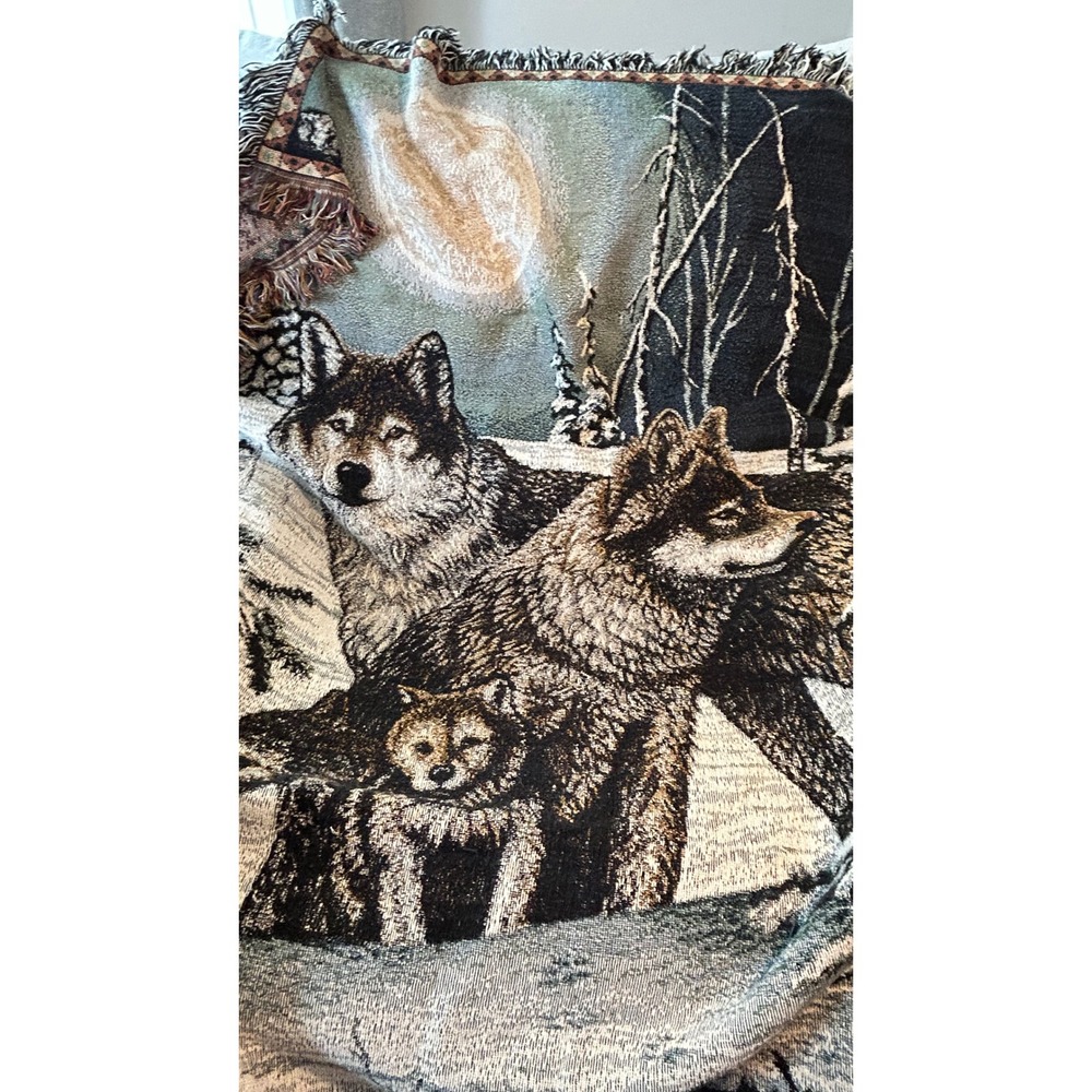 Manual Woodworkers & Weavers Wolf Pack Full Moon Woven Cotton Throw Blanket USA